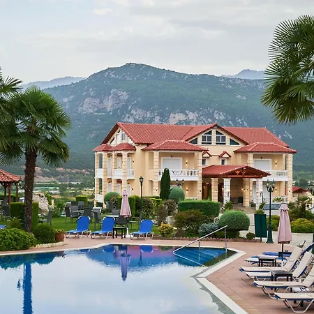 Famissi Sofita 7 Lejlighedshotel 4*